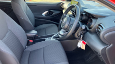 Toyota Yaris 1.5 Hybrid Design 5dr CVT Hybrid Hatchback